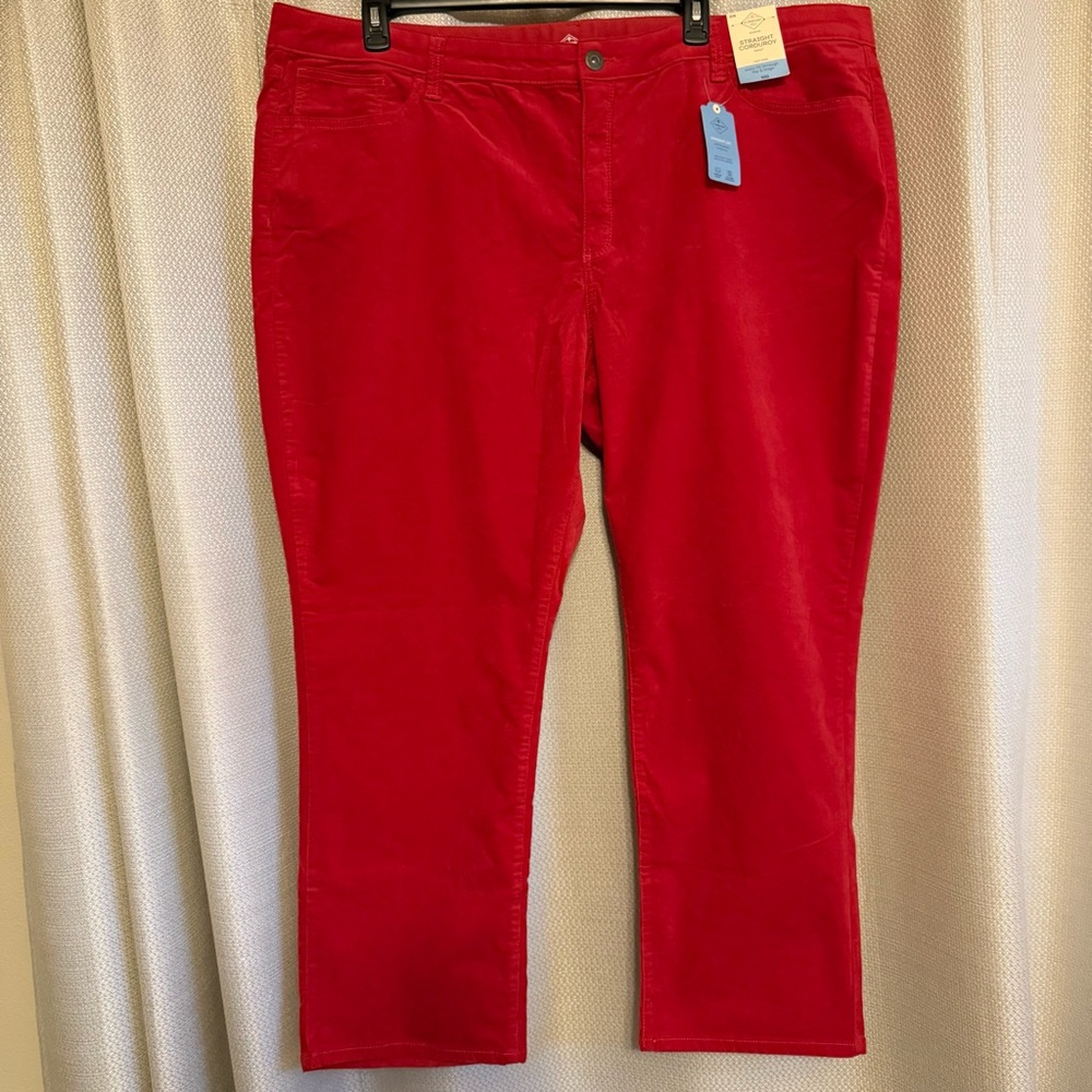 St. John’s Bay NWT Red Straight Corduroy Pant - Size 30W.  Front & Back Pockets.